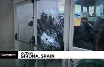 Riot police clamp down on Catalan independence referendum