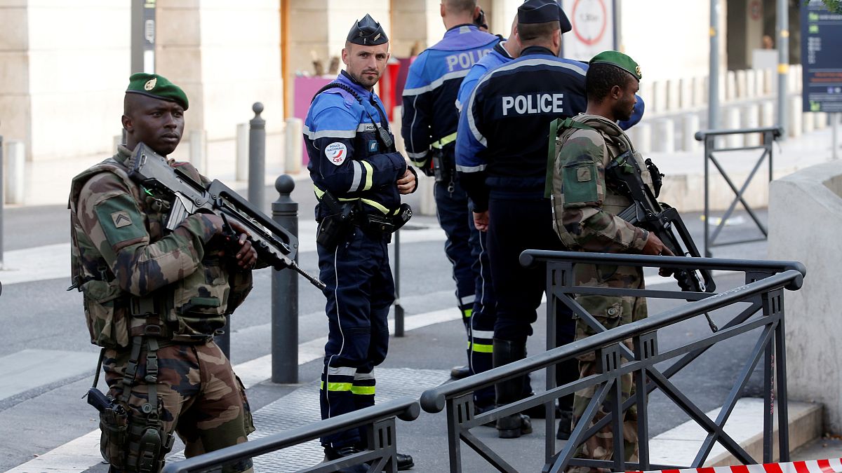 Francia: attacco all'arma bianca alla stazione di Marsiglia