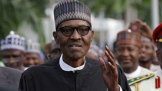 Nigeria : Buhari appelle au dialogue sur le Biafra, visite ses troupes à Maiduguri
