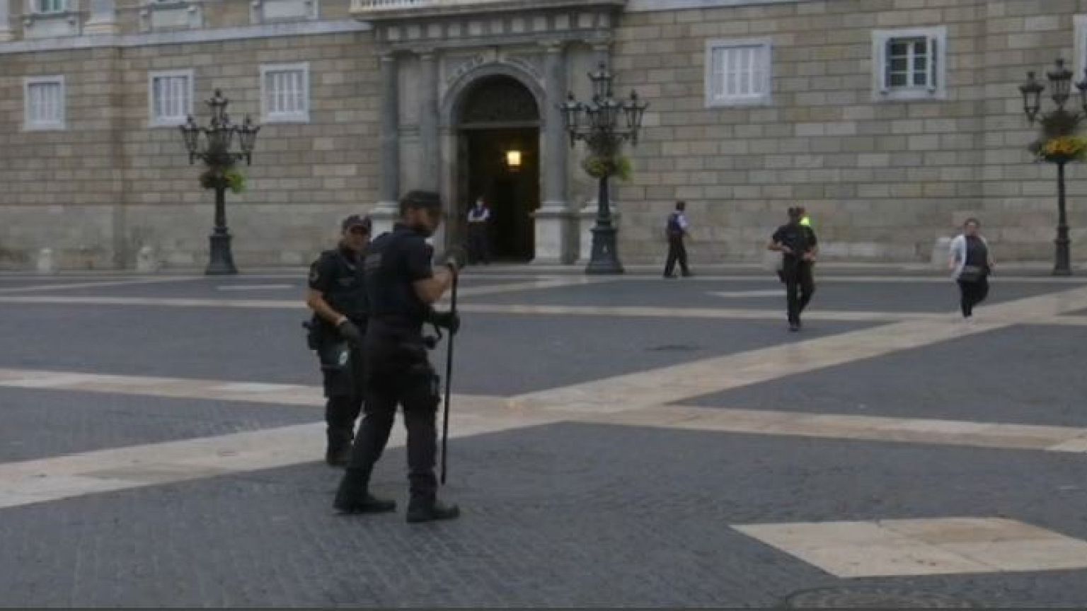 Barcellona al risveglio, in attesa della protesta
