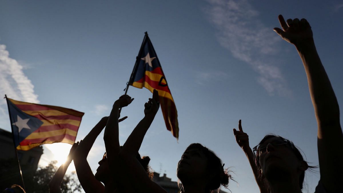 از نطق پادشاه اسپانیا تا اعلام قریب الوقوع استقلال کاتالونیا