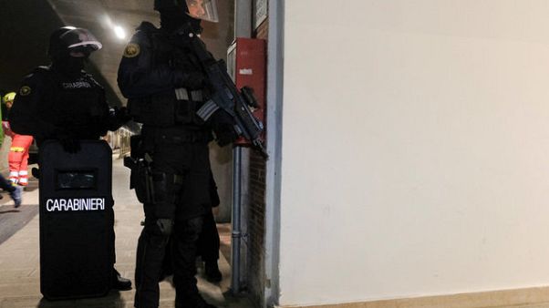 Köln: 2 Festnahmen bei Anti-Mafia-Razzia Köln: 2 Festnahmen bei Anti-Mafia-Razzia
