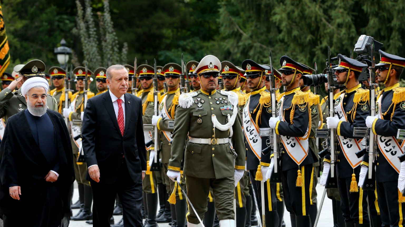 Erdoğan İran'da: İki ülke ticari ilişkilerinde 'yerel para birimi' dönemi başlıyor