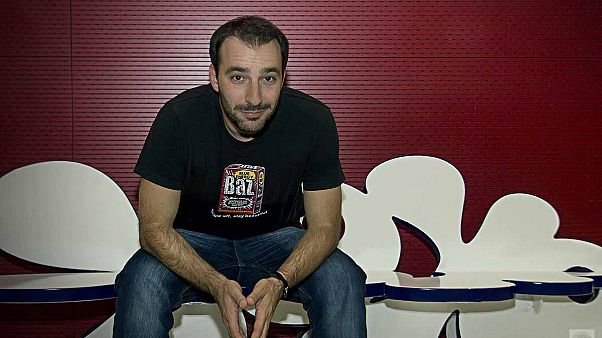 Ο Γιώργος Χατζηπαύλου ταξιδεύει το ελληνικό stand-up comedy στην Ευρώπη! Ο Γιώργος Χατζηπαύλου ταξιδεύει το ελληνικό stand-up comedy στην Ευρώπη!