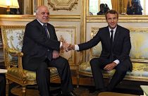 Irak: Emmanuel Macron se pose en médiateur
