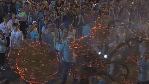 mid-Autumn festival gets underway in Hong Kong