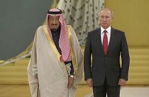 Rusia y Arabia Saudí firman grandes acuerdos militares y energéticos