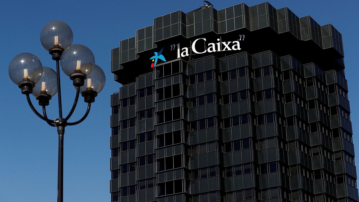 Банки уходят из Каталонии?