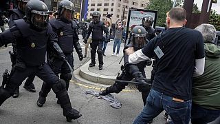 ممثل مدريد في كتالونيا يعتذر عن عنف الشرطة خلال استفتاء الاستقلال