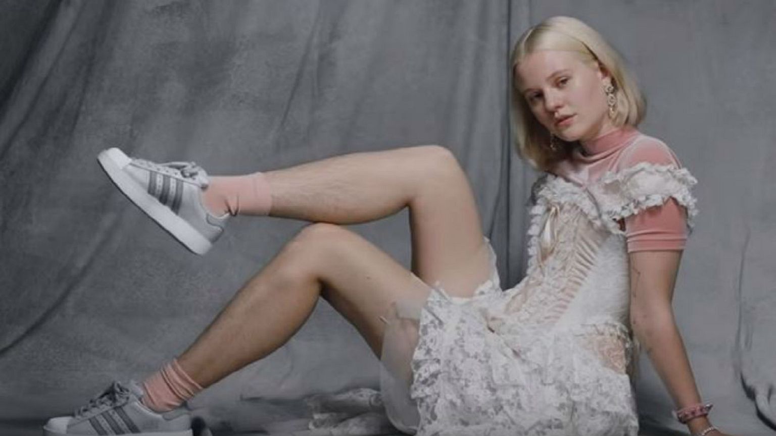 Swedish model’s 'rape threats after hairy leg advert'