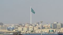 مسلح يهاجم قوات الأمن السعودية عند باب القصر الملكي في جدة