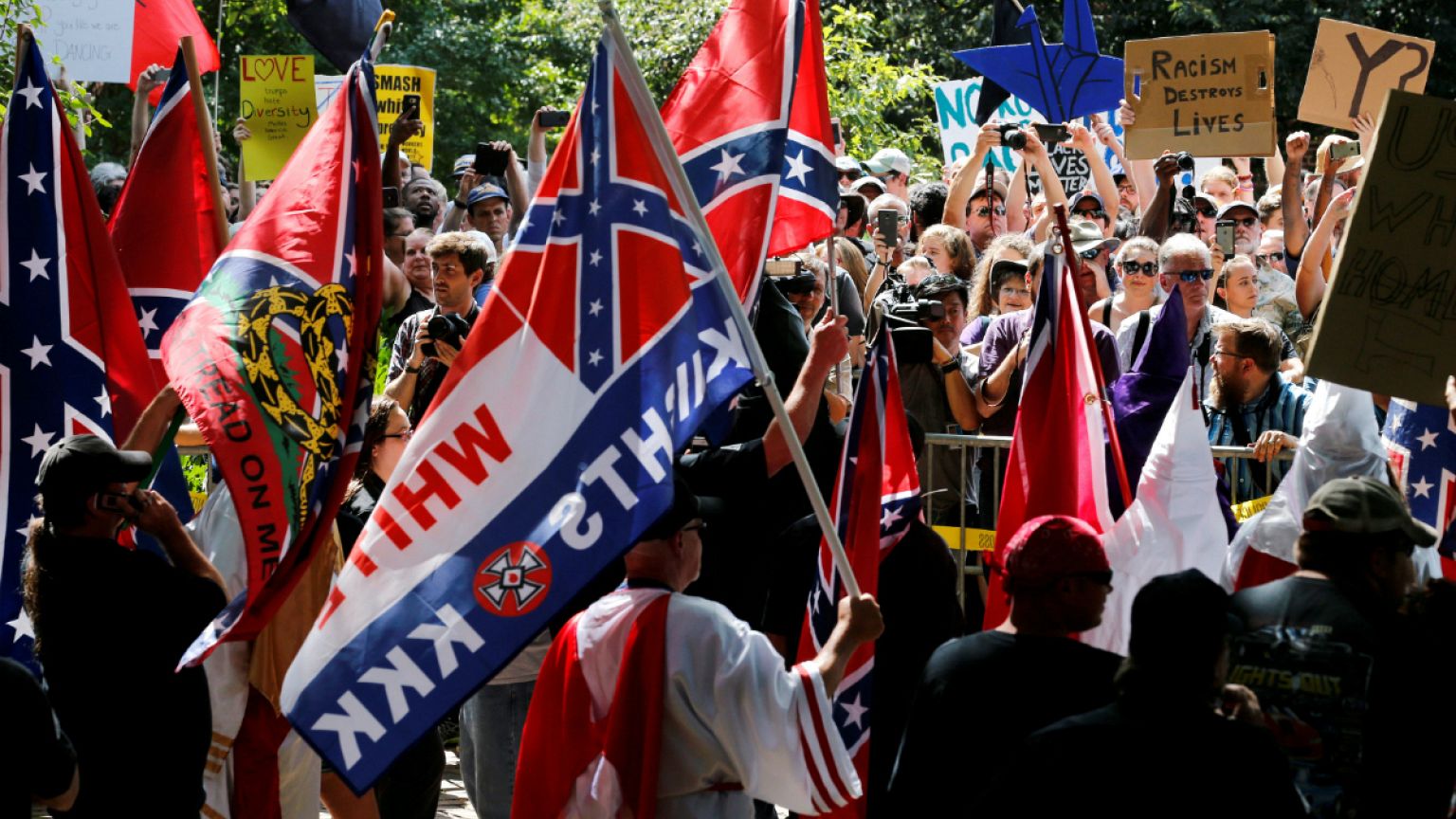 ABD: Irkçılar Charlottesville kentine geri döndü