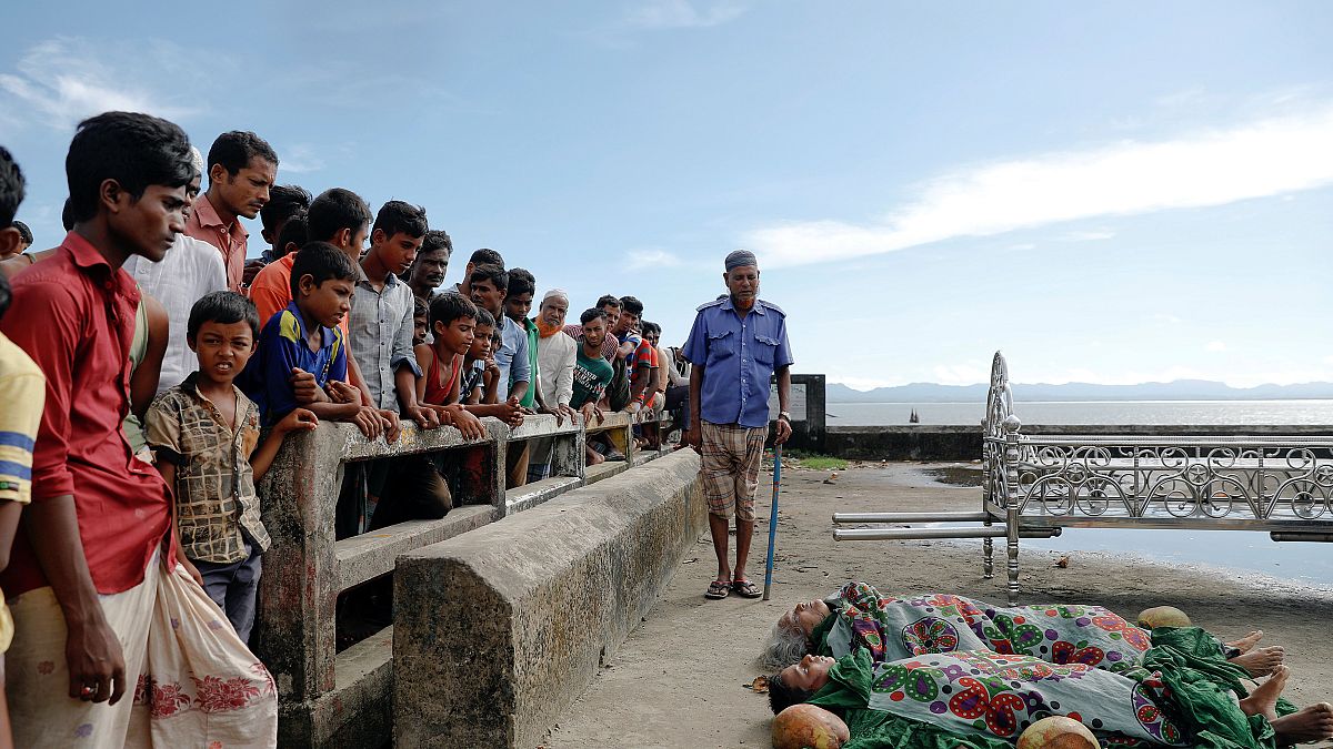 واژگونی قایق پناهجویان روهینگیا دستکم ۱۲ کشته برجای گذاشت