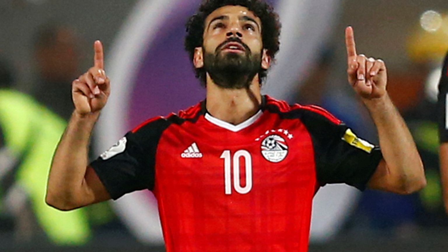 بعد قيادته الفراعنة إلى مونديال روسيا ..اطلاق اسم محمد صلاح على مدرسته الثانوية
