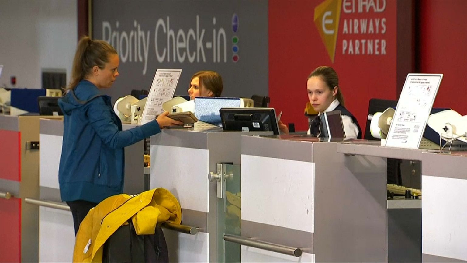 Air Berlin: Angst vor möglichen Massenentlassungen