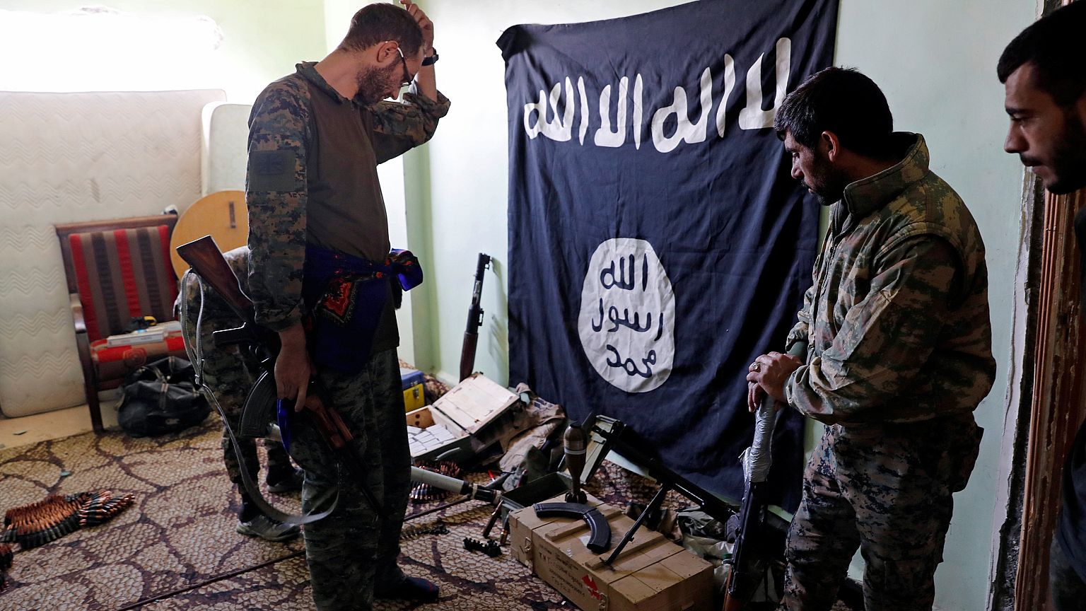 US-backed forces begin final Raqqa assault