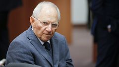 Mε δώρα ο αποχαιρετισμός του Σόιμπλε στο Eurogroup
