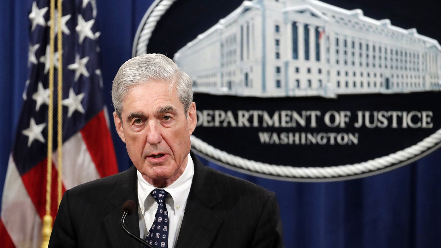 Image: Special counsel Robert Mueller speaks at the Department of Justice