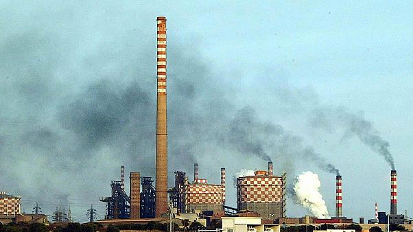 Taranto, voci da una città devastata Taranto, voci da una città devastata