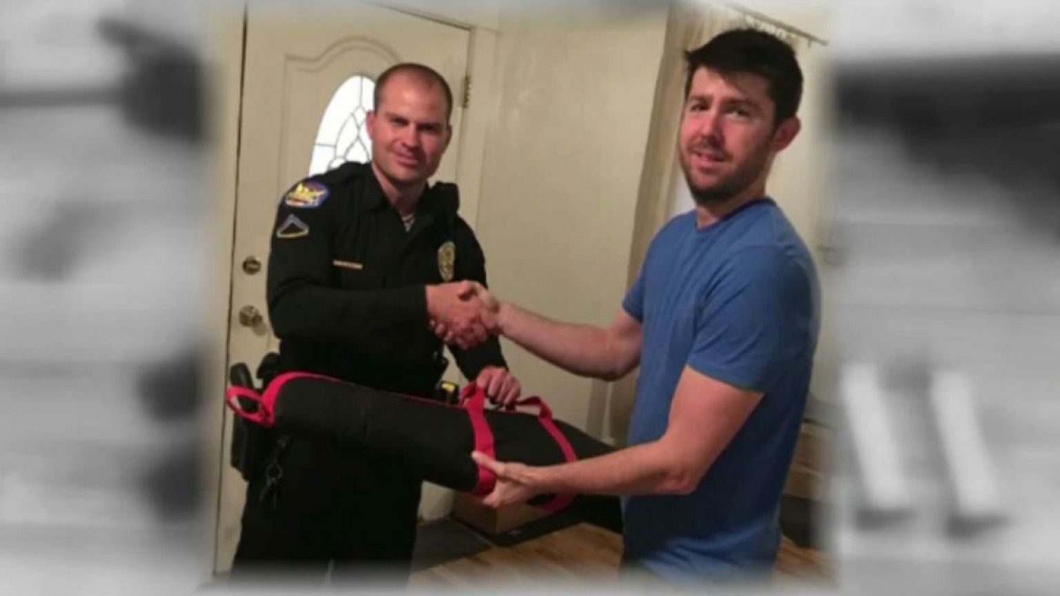 US man receives death threats after publically handing in guns