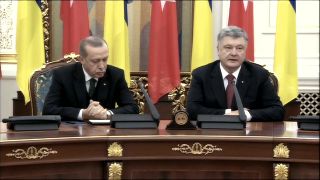 Erdoğan falls asleep during press briefing with Poroshenko