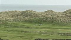 Donald Trump's Scottish golf venture goes deeper into the red