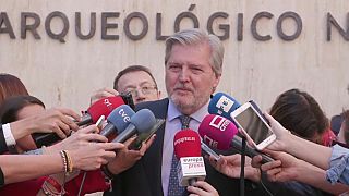 El Gobierno español pide a Puigdemont que "no haga nada irreversible"