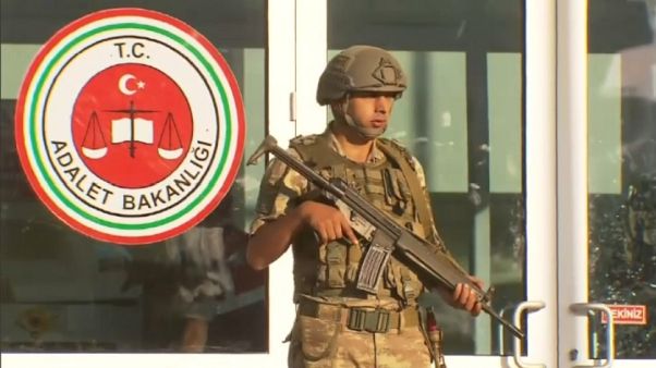 Alman vatandaşı gazeteci Meşale Tolu hakim karşısında Alman vatandaşı gazeteci Meşale Tolu hakim karşısında