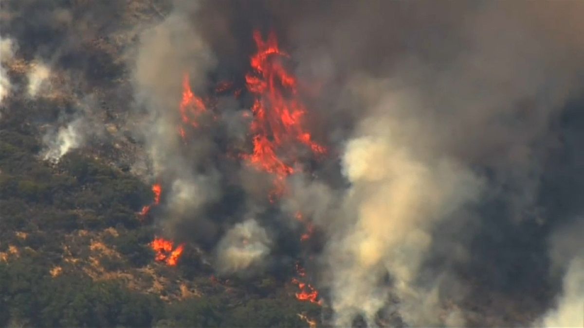 Hatalmas tűz pusztít Kaliforniában