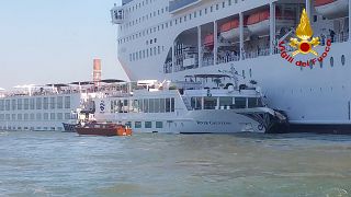 Image: ITALYY-ACCIDENT-SHIP-TOURISM