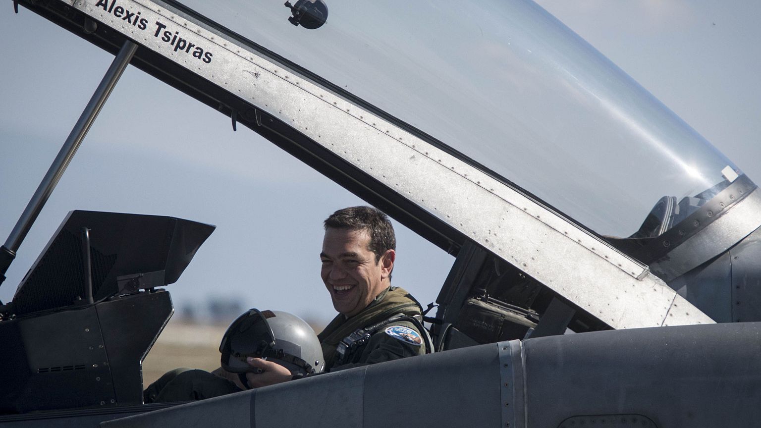 Ο Αλέξης Τσίπρας πέταξε με F-16