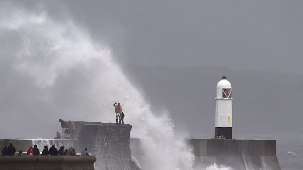 Furacão Ophelia sobe a categoria dois Furacão Ophelia sobe a categoria dois