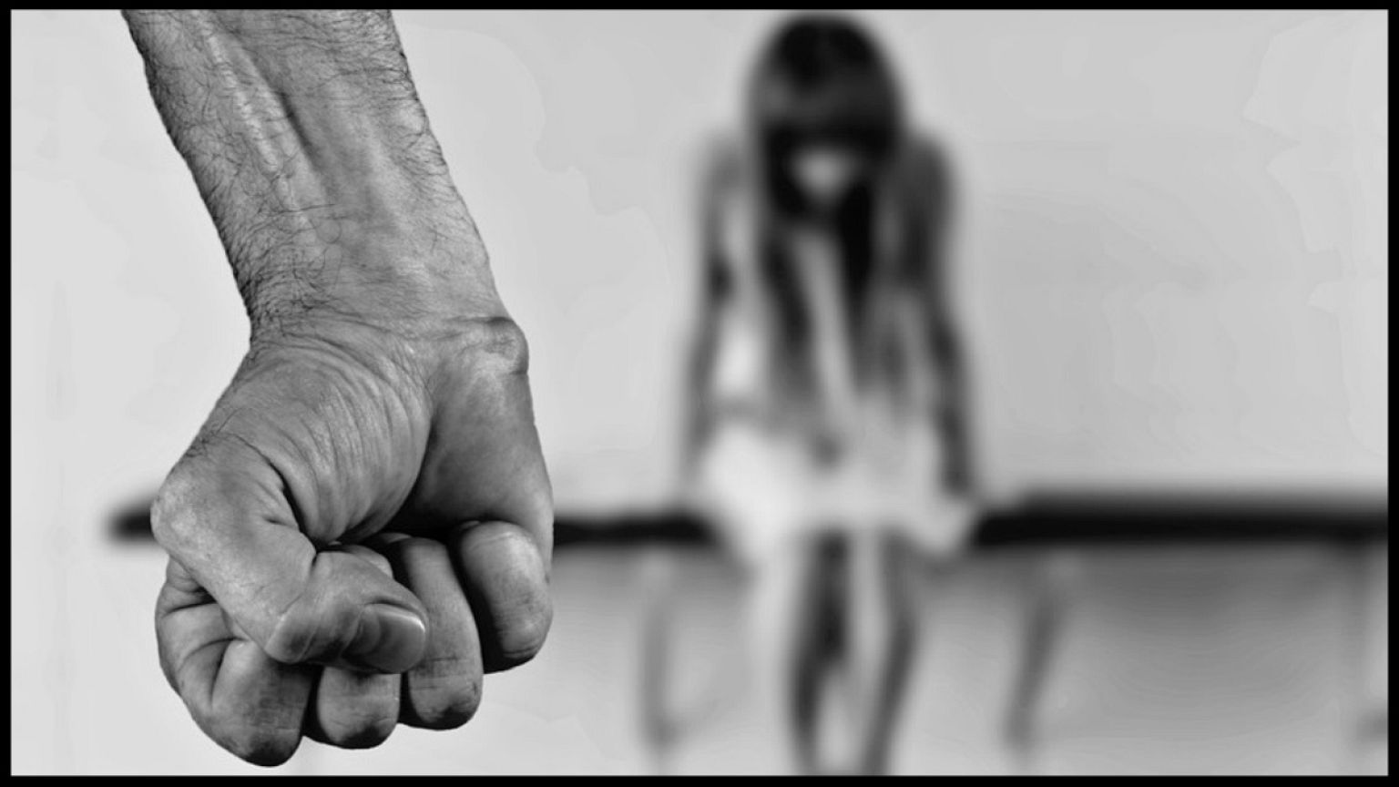 أساور الكترونية للرجال لحماية الزوجات