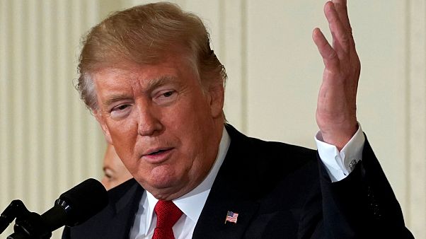 Trump vai anunciar estratégia para "travar caminho de morte e destruição" do Irão Trump vai anunciar estratégia para "travar caminho de morte e destruição" do Irão