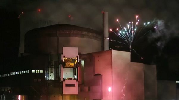 Watch: Activists light up fireworks at nuclear power plant Watch: Activists light up fireworks at nuclear power plant