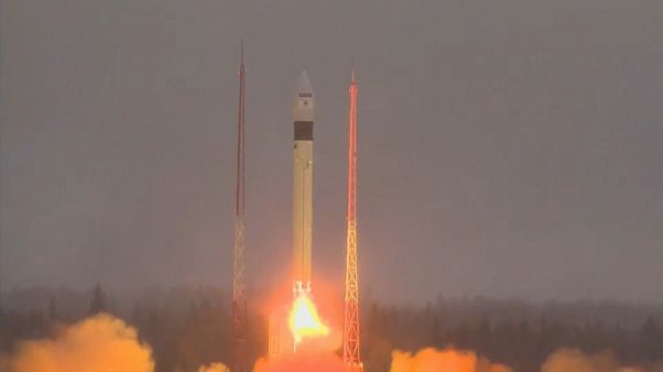 Lancement réussi pour le satellite européen "Sentinelle 5P" Lancement réussi pour le satellite européen "Sentinelle 5P"