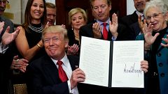 Trump'ın hocası konuştu: Sınıfın en sersem öğrencisiydi
