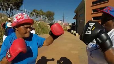ЮАР: бокс для бабушек