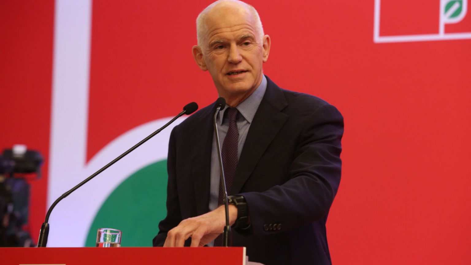 Βραβείο ηγετικής προσφοράς στον Γ. Παπανδρέου