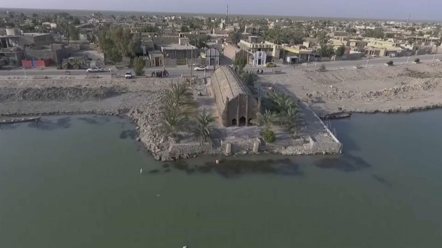 تعرف على عرب الأهوار ومجالسهم في حضرة العراق