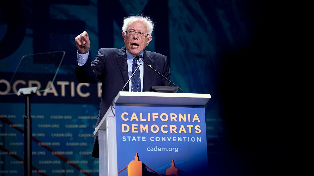Image: Sen. Bernie Sanders, I-VT, speaks at the California Democratic Party
