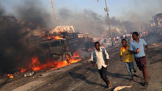 Doppelter Bombenanschlag in Mogadischu