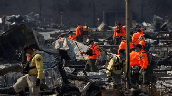 Autoridades californianas dizem que 40 pessoas morreram nos incêndios Autoridades californianas dizem que 40 pessoas morreram nos incêndios