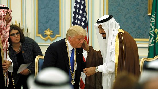 استقبال پادشاه عربستان از سیاست آمریکا علیه ایران استقبال پادشاه عربستان از سیاست آمریکا علیه ایران
