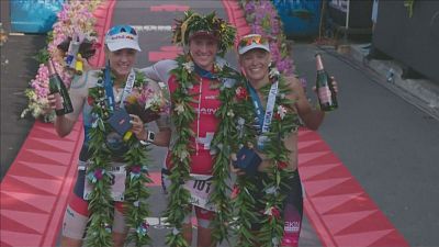 Lange y Ryf ganan el triatlón de Hawái