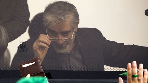 دختران موسوی و رهنورد: در انتظار مرگ تدریجی والدینمان هستند دختران موسوی و رهنورد: در انتظار مرگ تدریجی والدینمان هستند