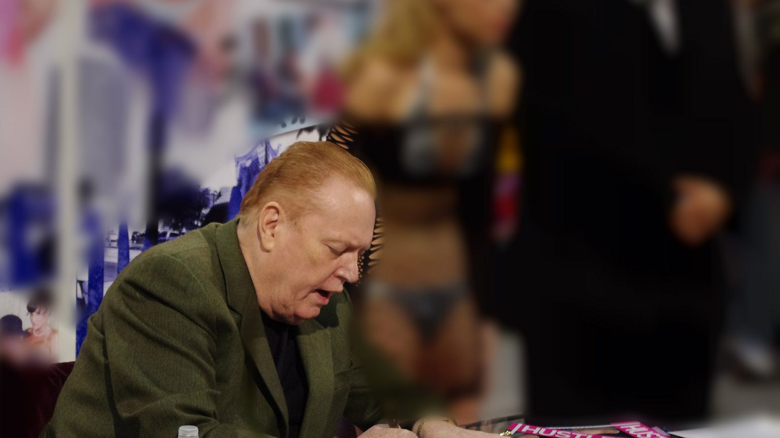 'Porno'nun Kralı' Larry Flynt'den Trump'ı iktidardan düşürecek bilgiyle gelene 10 milyon dolar