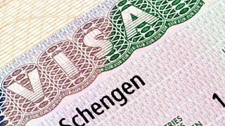 الاتحاد الأوروبي يفتح تحقيقا حول "فضائح" منح تأشيرات شنغن