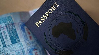 Délivrance de visas à l'arrivée pour tous les Africains : le Nigeria contredit l'UA
