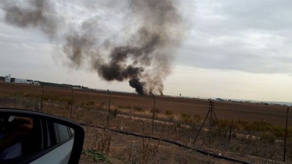 İspanya'da savaş uçağı düştü İspanya'da savaş uçağı düştü